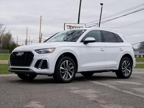 2024 Audi Q5 45 S line Premium