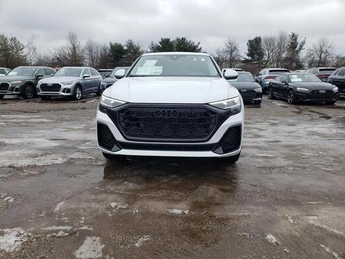 2025 Audi Q8 55 Premium Plus