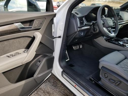 2025 Audi SQ5 3.0T Premium Plus