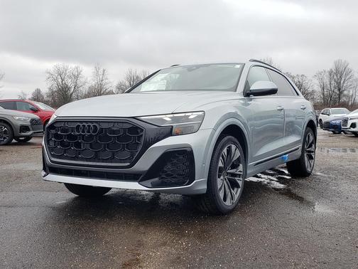 2025 Audi Q8 55 Premium Plus