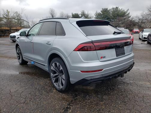 2025 Audi Q8 55 Premium Plus