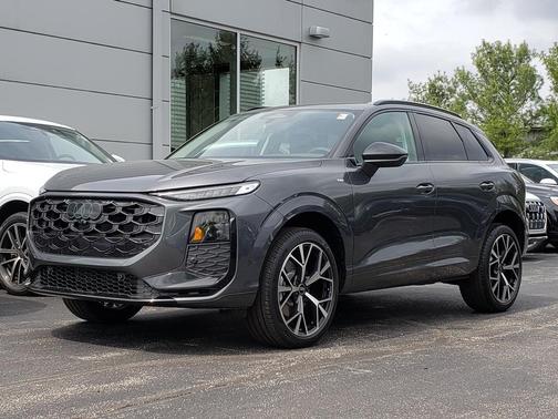 DAYTONA GRAY 2026 Audi Q3 TFSI quattro S tronic