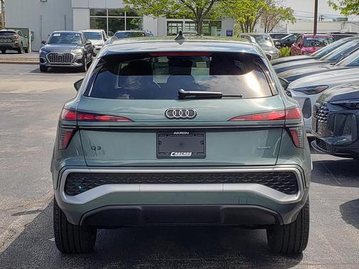 Sage Green Metallic 2026 Audi Q3 TFSI quattro S tronic