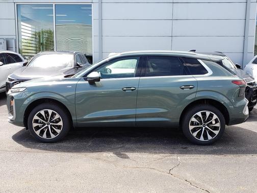 Sage Green Metallic 2026 Audi Q3 TFSI quattro S tronic