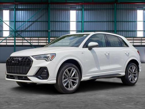 2025 Audi Q3 Premium 45 TFSI S line quattro Tiptronic