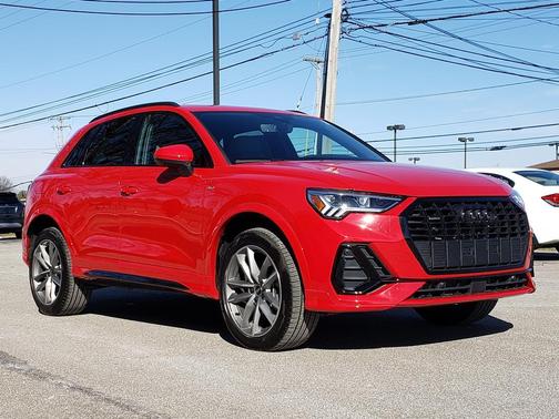 2025 Audi Q3 Premium 45 TFSI S line quattro Tiptronic