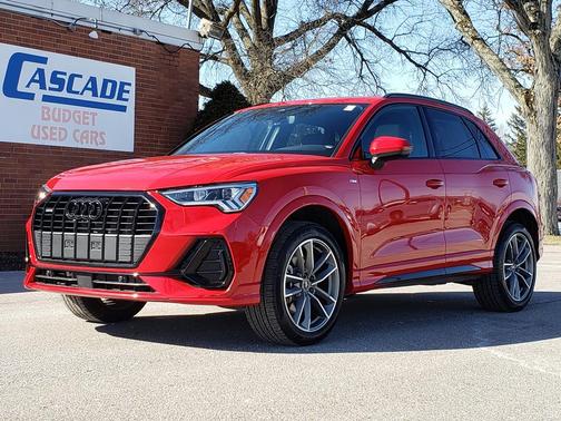 2025 Audi Q3 Premium 45 TFSI S line quattro Tiptronic