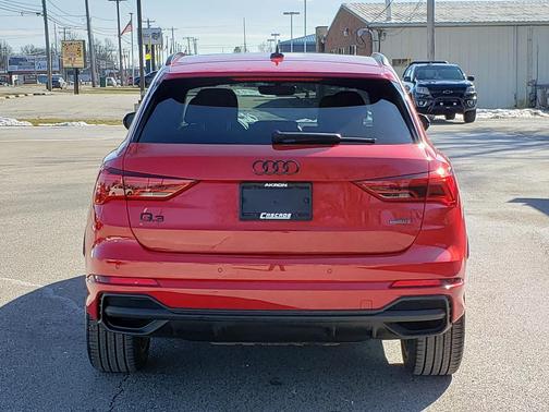 2025 Audi Q3 Premium 45 TFSI S line quattro Tiptronic