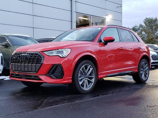 2025 Audi Q3 Premium 45 TFSI S line quattro Tiptronic