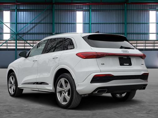 2025 Audi Q5 Premium Plus TFSI quattro S tronic