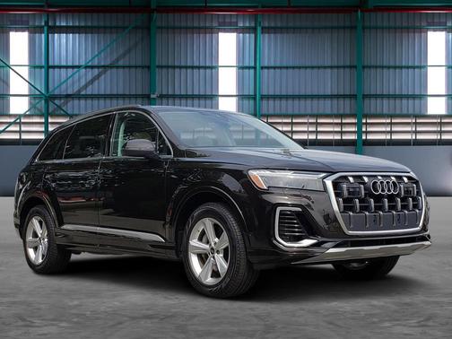2025 Audi Q7 55 Premium