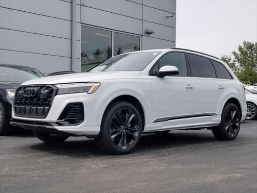 2025 Audi Q7 55 Premium Plus