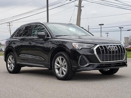 Mythos Black Metallic 2025 Audi Q3 Premium 45 TFSI S line quattro Tiptronic