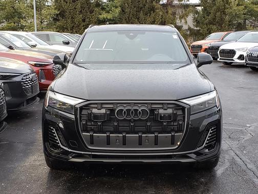 2026 Audi Q7 55 Premium Plus