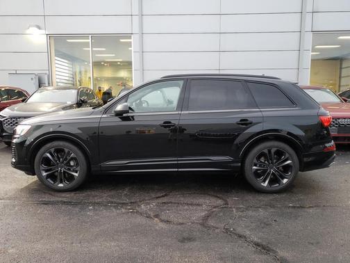2026 Audi Q7 55 Premium Plus
