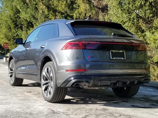 2025 Audi Q8 55 Premium Plus