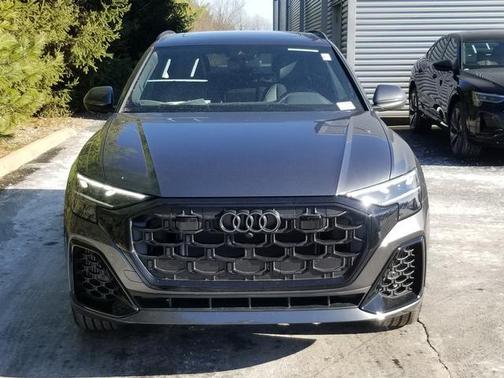 2025 Audi Q8 55 Premium Plus