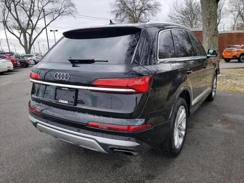 2025 Audi Q7 45 Premium