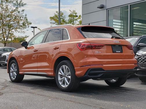 2025 Audi Q3 Premium 45 TFSI S line quattro Tiptronic