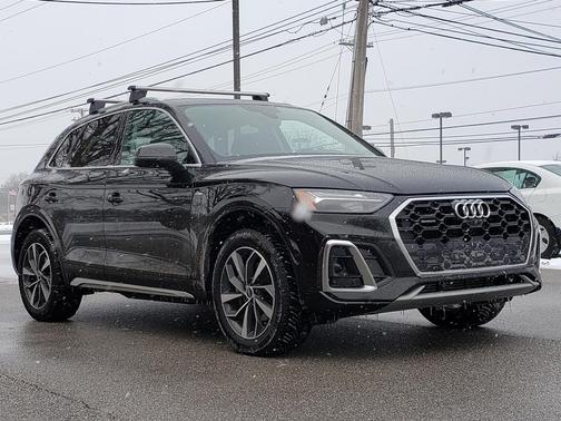 2023 Audi Q5 45 S line Premium Plus