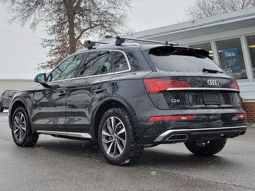 2023 Audi Q5 45 S line Premium Plus