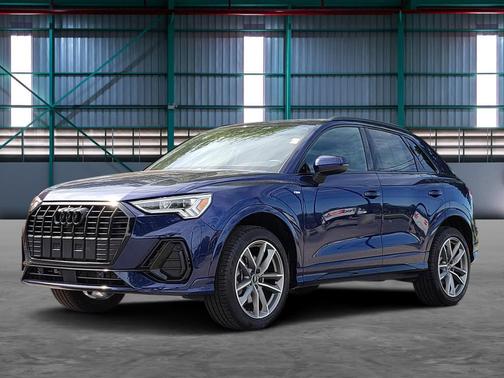 Navarra Blue Metallic 2024 Audi Q3 45 S line Premium Plus