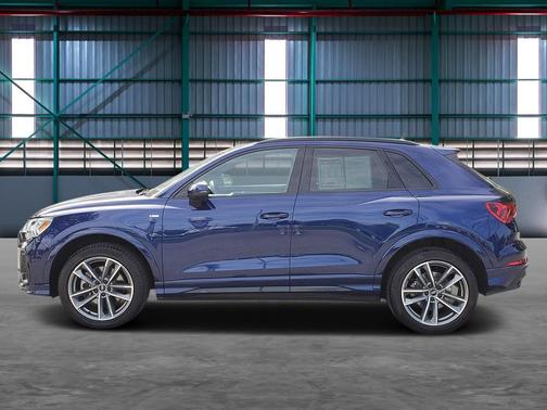 Navarra Blue Metallic 2024 Audi Q3 45 S line Premium Plus