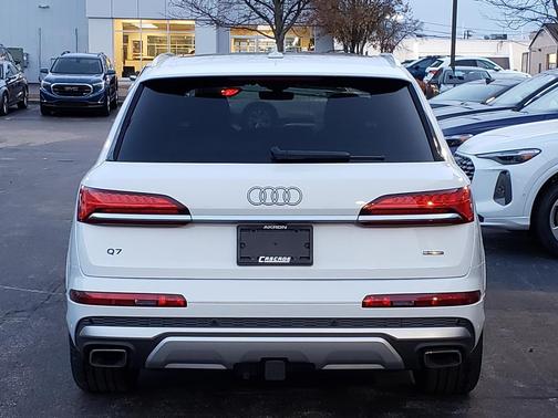 2026 Audi Q7 55 Premium Plus