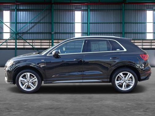 2023 Audi Q3 Premium 45 TFSI S line quattro Tiptronic