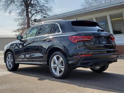 2023 Audi Q3 Premium 45 TFSI S line quattro Tiptronic