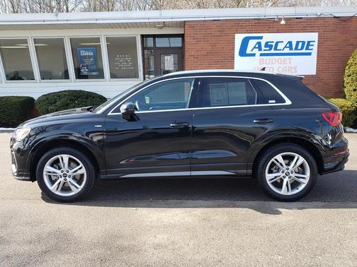 2023 Audi Q3 Premium 45 TFSI S line quattro Tiptronic