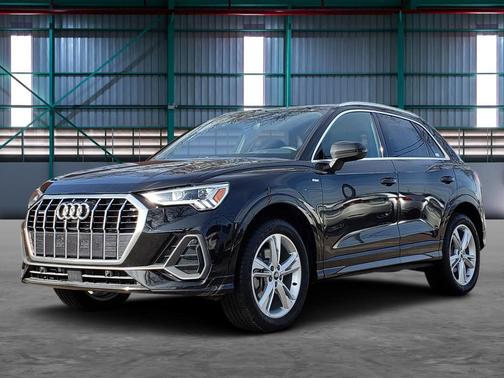 2023 Audi Q3 Premium 45 TFSI S line quattro Tiptronic