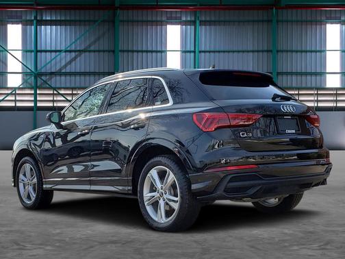 2023 Audi Q3 Premium 45 TFSI S line quattro Tiptronic