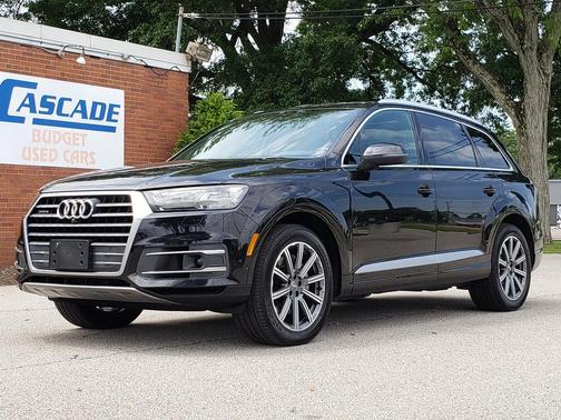 Orca Black Metallic 2019 Audi Q7 55 Prestige