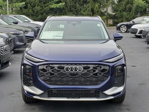 Navarra Blue Metallic 2026 Audi Q3 TFSI quattro S tronic