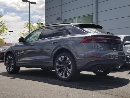 2025 Audi Q8 55 Premium Plus