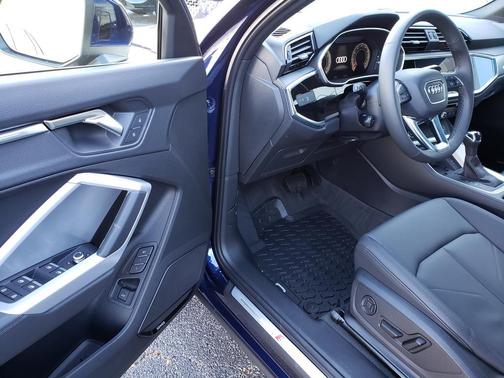 2025 Audi Q3 45 S line Premium Plus