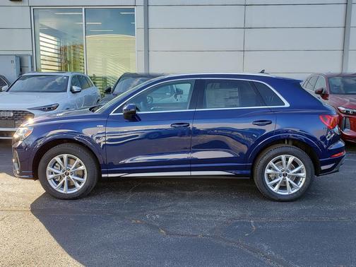 2025 Audi Q3 45 S line Premium Plus