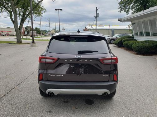 Cinnabar Red Metallic Premium Colorant 2023 Ford Escape Platinum