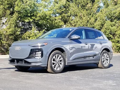 2025 Audi Q6 e-tron Premium Plus quattro