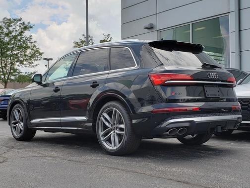 2025 Audi SQ7 4.0T Premium Plus