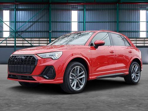2025 Audi Q3 Premium 45 TFSI S line quattro Tiptronic