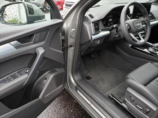 2025 Audi Q5 45 S line Premium Plus