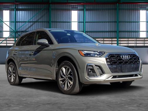 2023 Audi Q5 45 S line Premium Plus