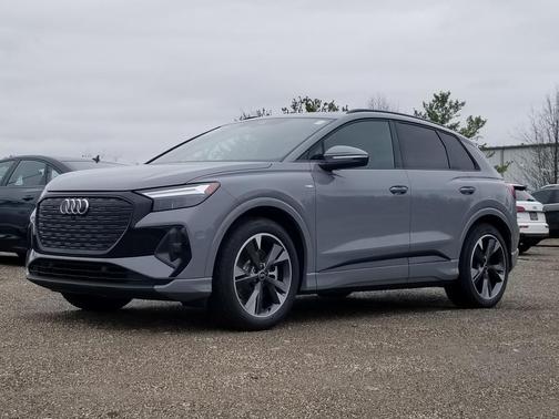 2025 Audi Q4 e-tron Premium 55 quattro