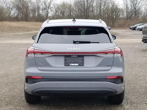 2025 Audi Q4 e-tron Premium 55 quattro