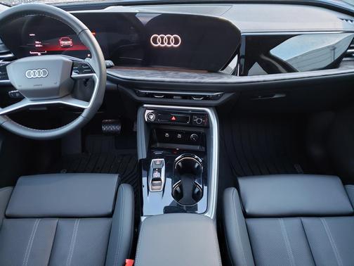 2025 Audi Q5 Premium Plus TFSI quattro S tronic