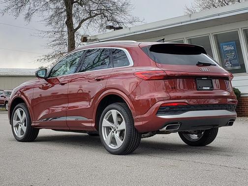 2025 Audi Q5 Premium Plus TFSI quattro S tronic