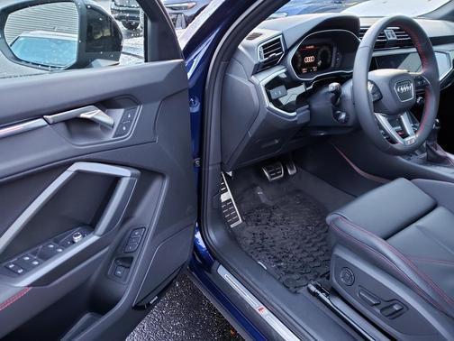 2025 Audi Q3 45 S line Premium Plus