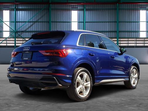 2022 Audi Q3 45 S line Premium Plus